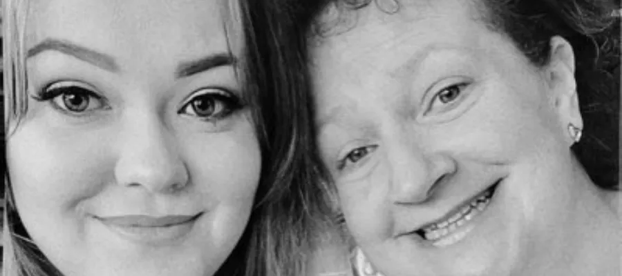 Hayley and her mum Alison